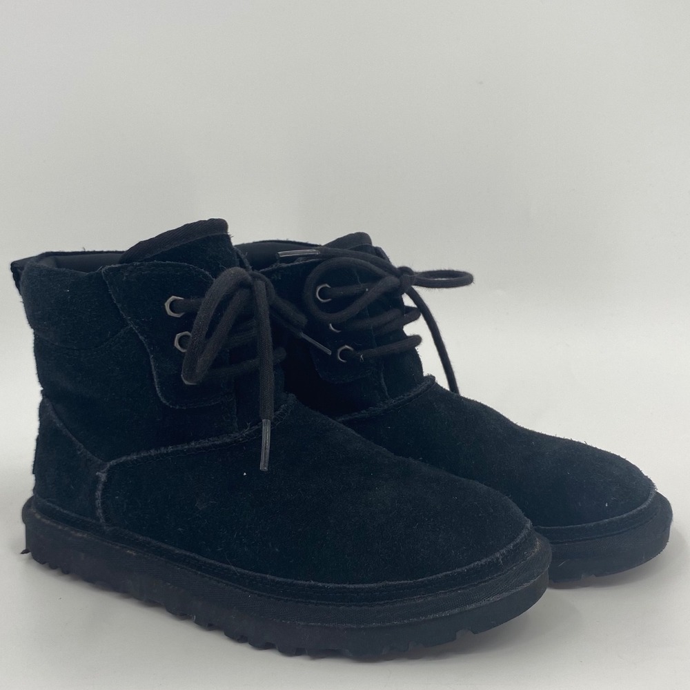 UGG Neumel Black Suede Lace‎ Up Chukka Ankle Boots 1112487 Womens 6 Mens 4